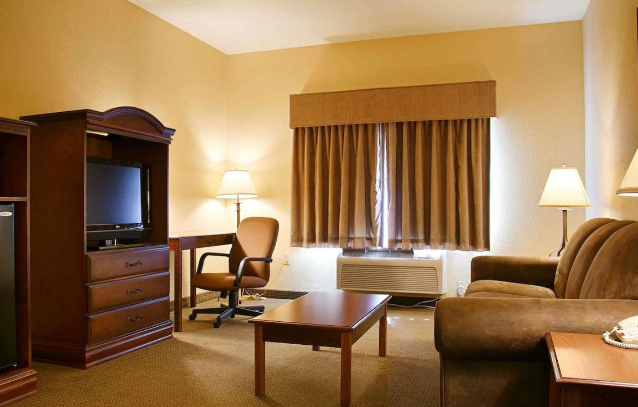 Days By Wyndham Hotel