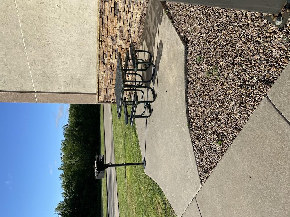 Hotel Days By Wyndham Coffeyville