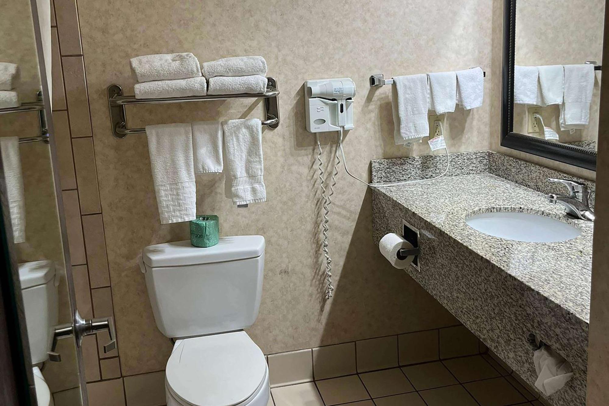 Hotel Days By Wyndham Coffeyville, Kansas 3*